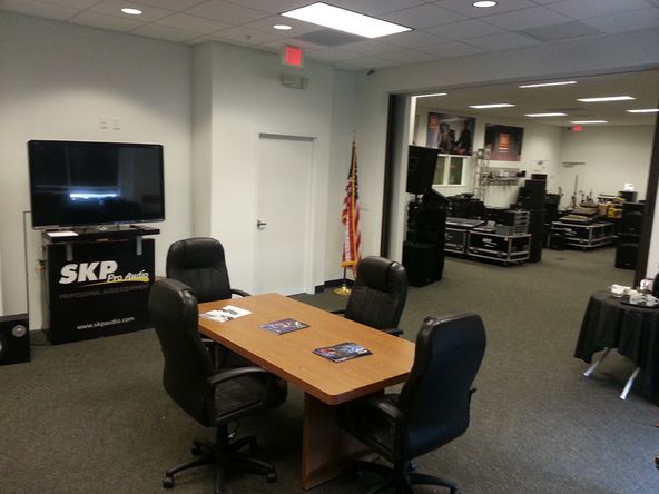 Palmetto Expressway Frontage Office/Industrial For Sale: 7630 NW 25th St Ste 1, Miami, FL 33122